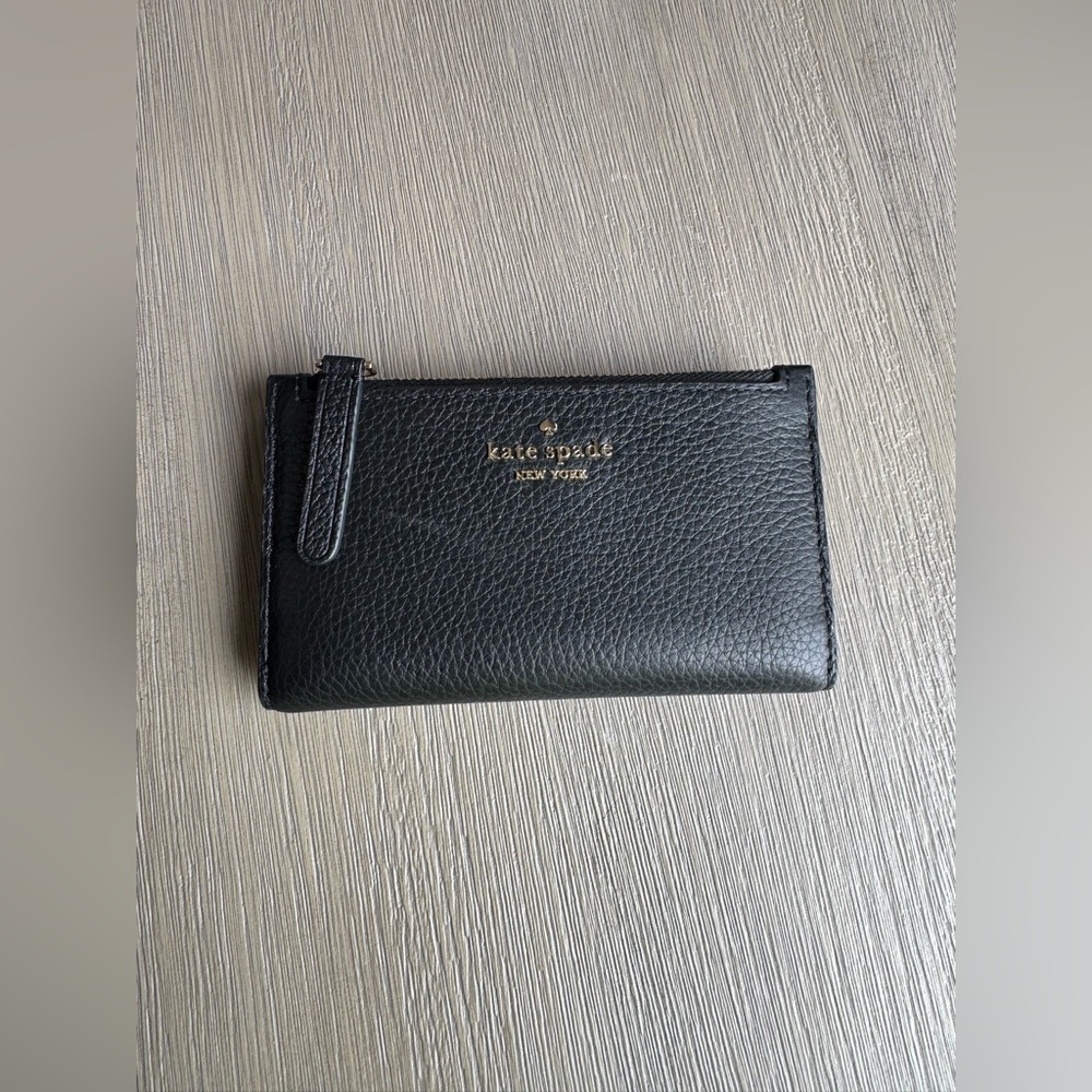 Kate Spade Pebbled Leather “Lena” Medium Compact Wallet NWT